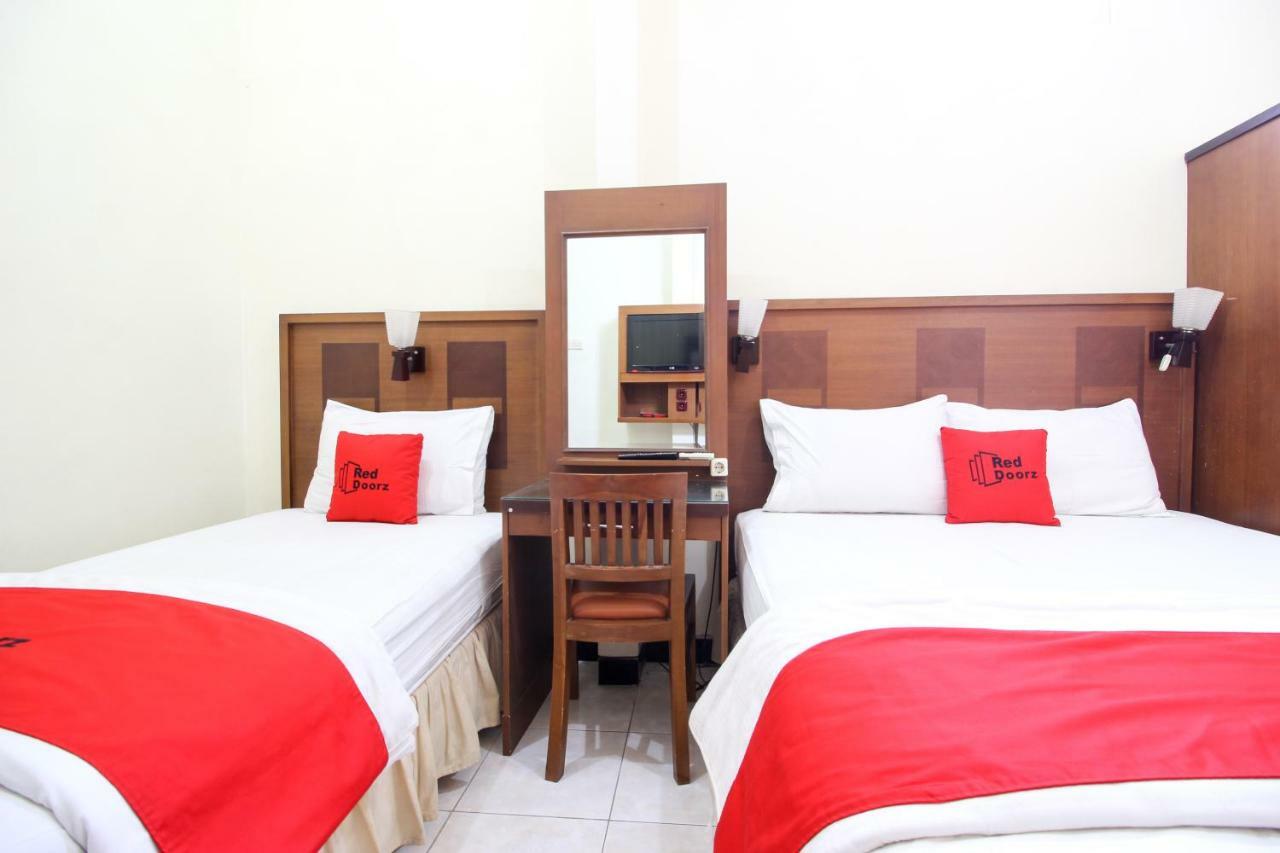 Reddoorz @ Tegal Panggung 3*